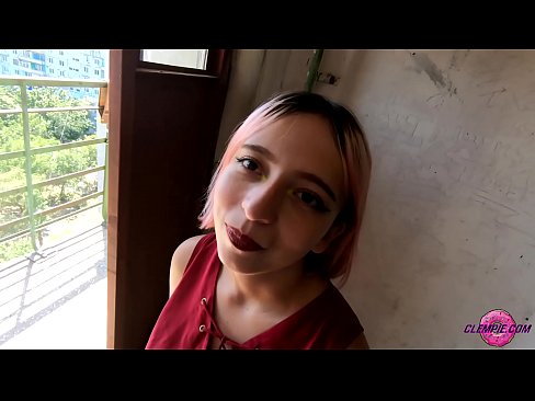 ❤️ دانش آموز حسی یک غریبه را در بیرون می مکد - تقدیر روی صورتش پورنو در ما ❌